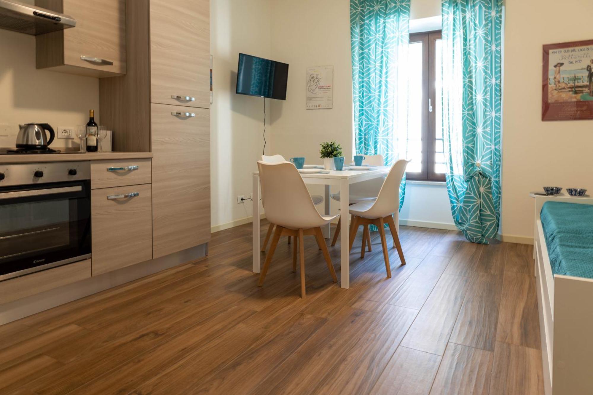 Ora Apartment 代森扎诺-德尔加达 外观 照片